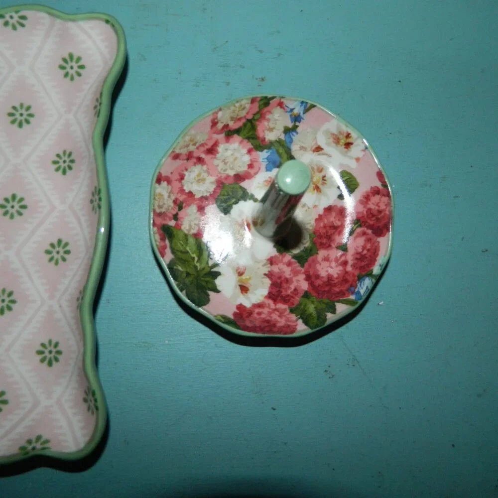 Mark & Graham X Sanderson Hollyhocks Floral Jewelry Ring Holder/Whitney Daisy